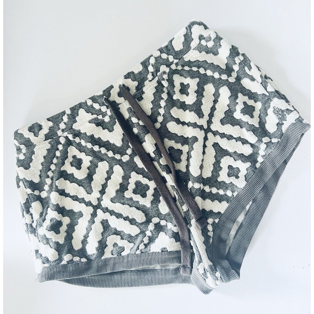 Free People Movement Women's M Where the Wind Blows Jacquard Shorts Gray White